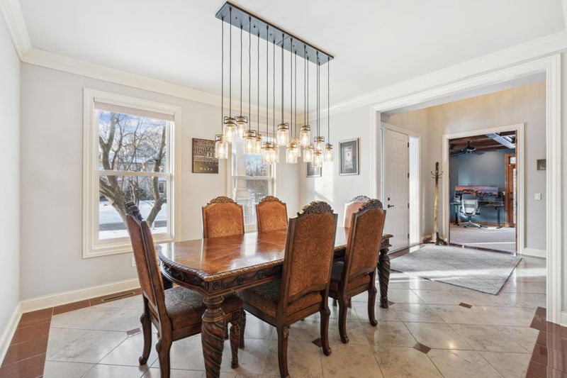 2418 Emerald Trl, Hopkins, MN 55305