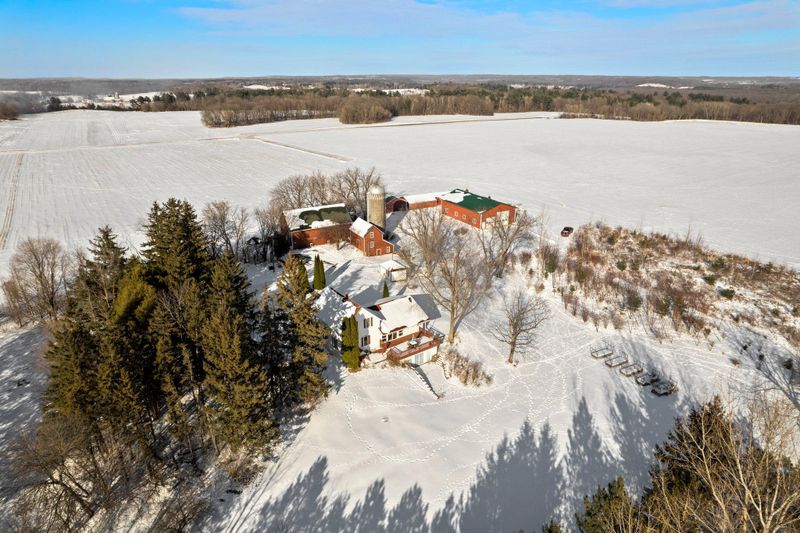 26593 Saint Croix Trl, Shafer, MN 55074