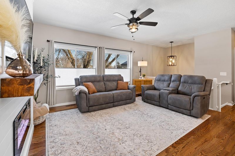 14316 Park Ave S, Burnsville, MN 55337