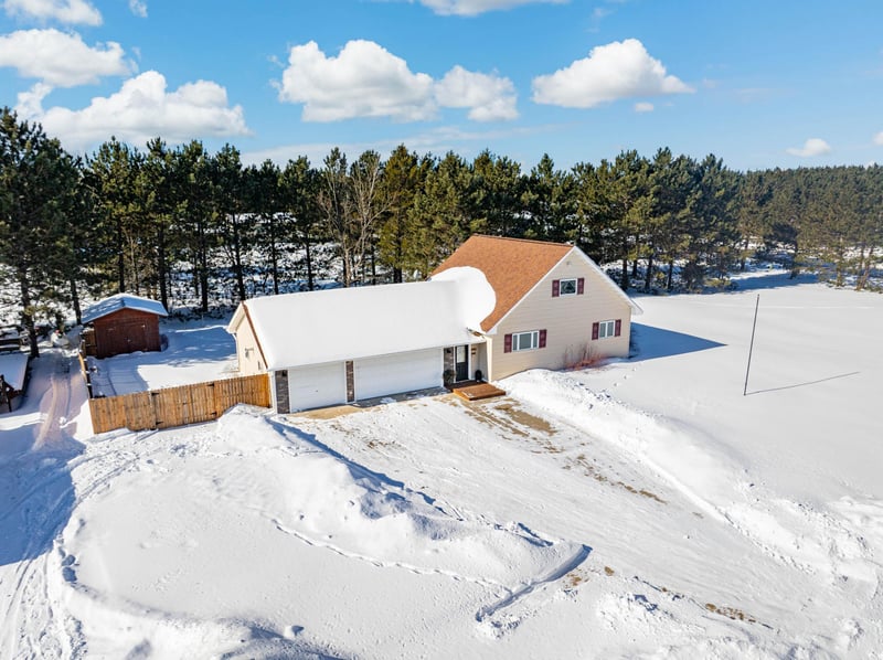 14 Maple Blvd, Babbitt, MN 55706