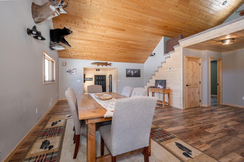 14 Maple Blvd, Babbitt, MN 55706