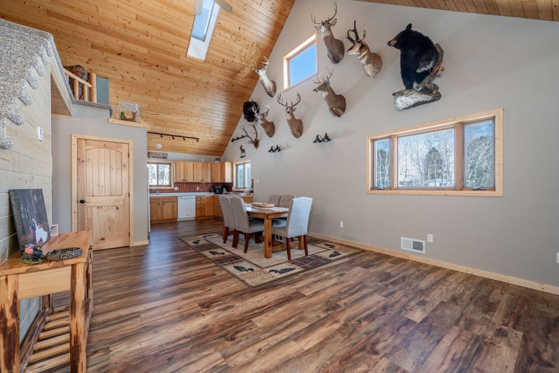 14 Maple Blvd, Babbitt, MN 55706