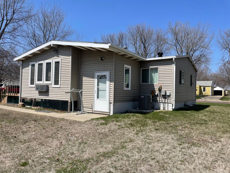 1920 Spruce Ave, Worthington, MN 56187