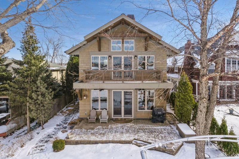 2029 Arbor Ln, Mound, MN 55364