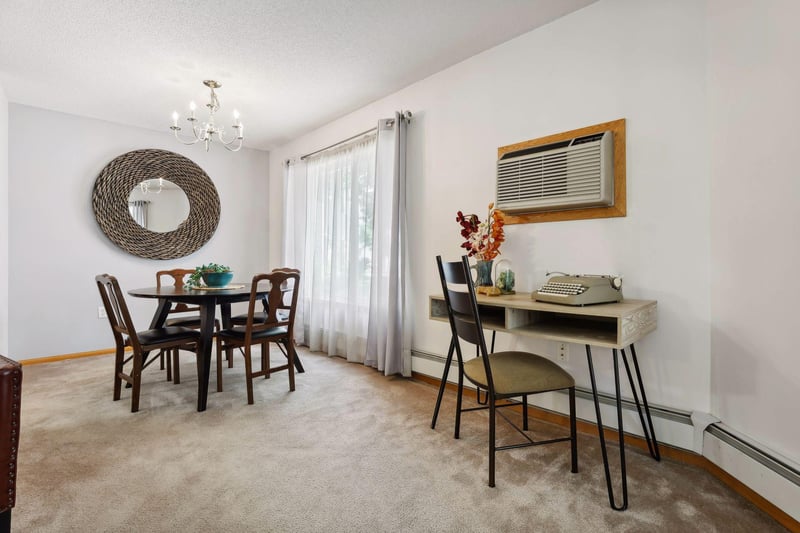 1729 6th St NE #106, Minneapolis, MN 55413
