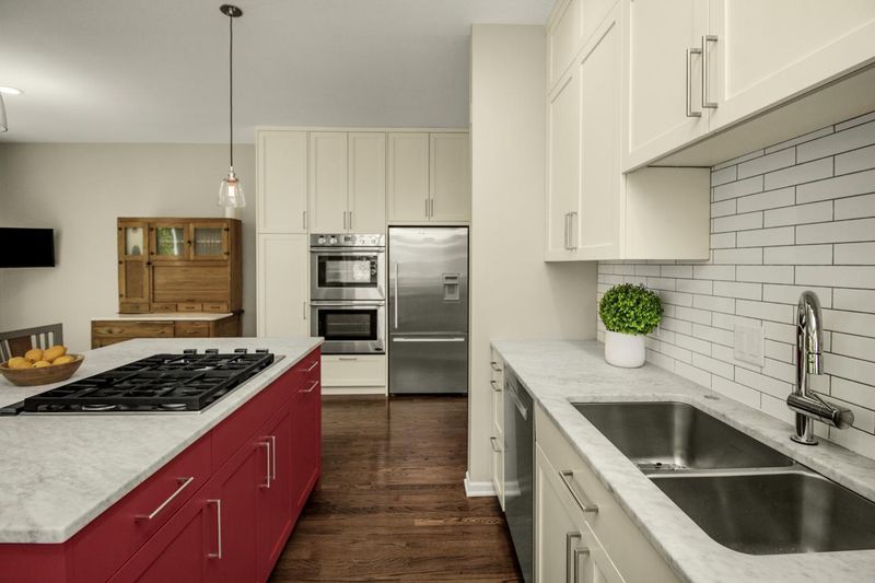 3800 W 32nd St, Minneapolis, MN 55416