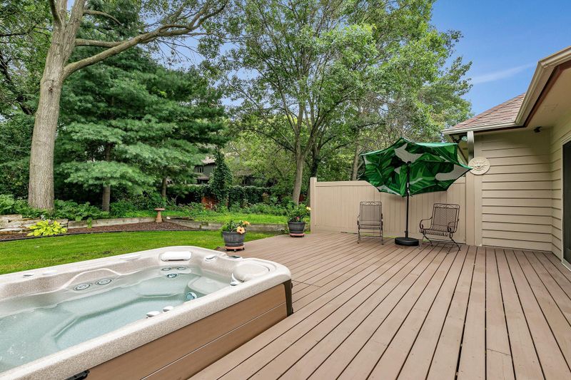 1944 Tyrol Dr, Saint Cloud, MN 56301