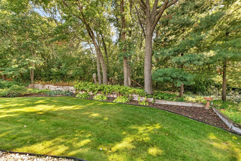 1944 Tyrol Dr, Saint Cloud, MN 56301