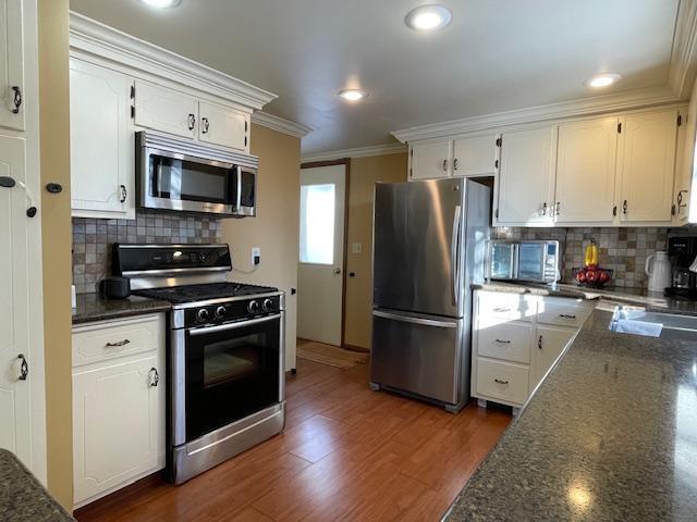 338 2nd St N, Wood Lake, MN 56297