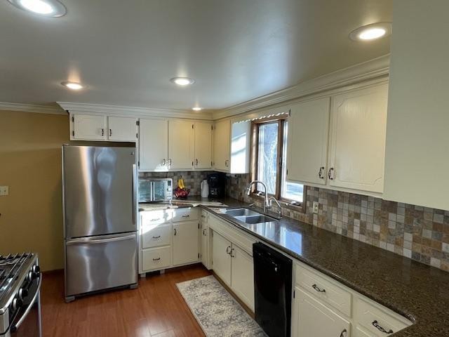 338 2nd St N, Wood Lake, MN 56297