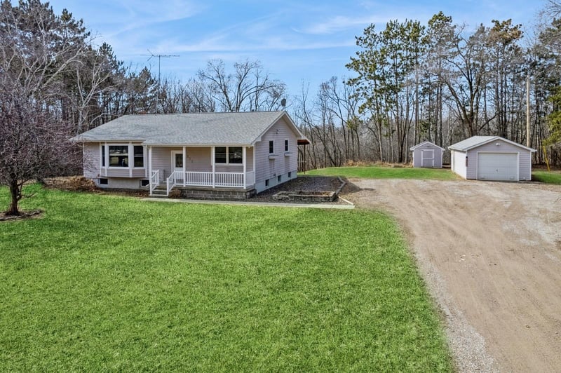 555 Central Ave S, Pease, MN 56363