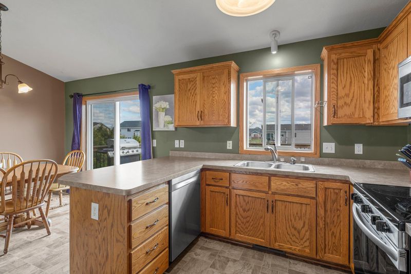 4414 Eakern Cir NE, Monticello, MN 55362