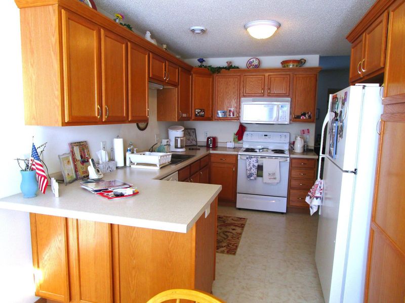 706 33rd St NW, Bemidji, MN 56601