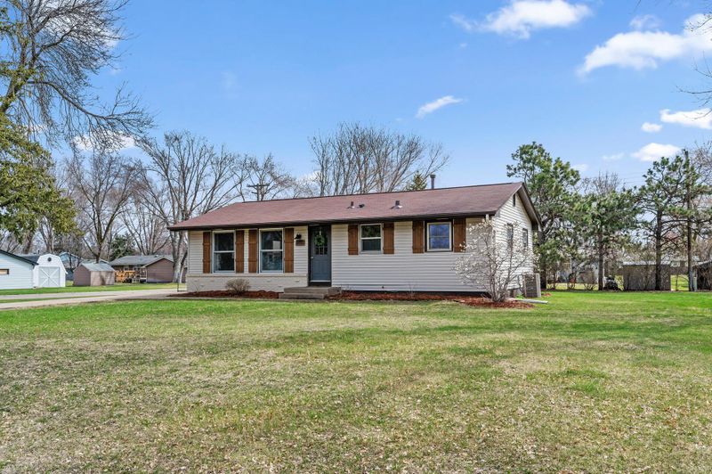 10532 Sumter Ave N, Brooklyn Park, MN 55445