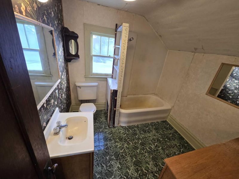 301 Pleasant Ave, Crookston, MN 56716