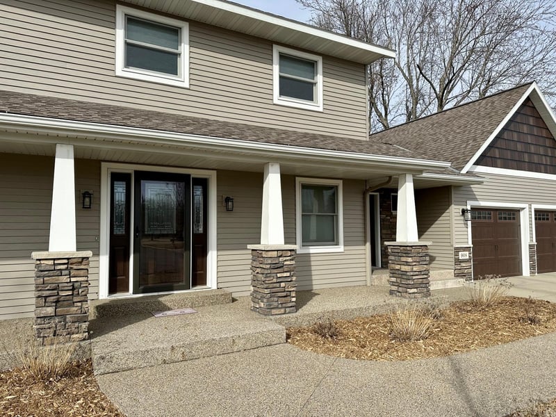 908 Lilac Dr, Sauk Centre, MN 56378