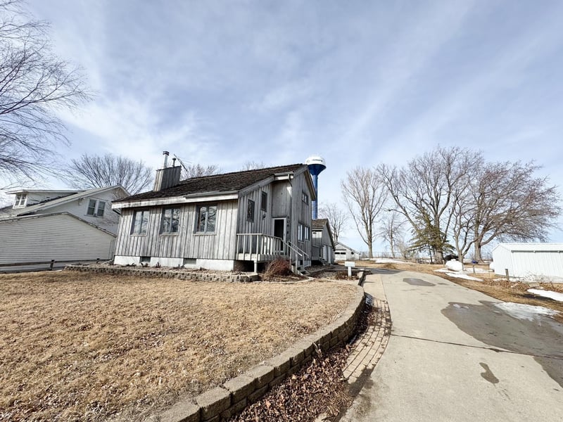 506 4th St, Rushmore, MN 56168