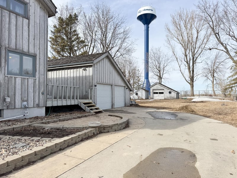 506 4th St, Rushmore, MN 56168