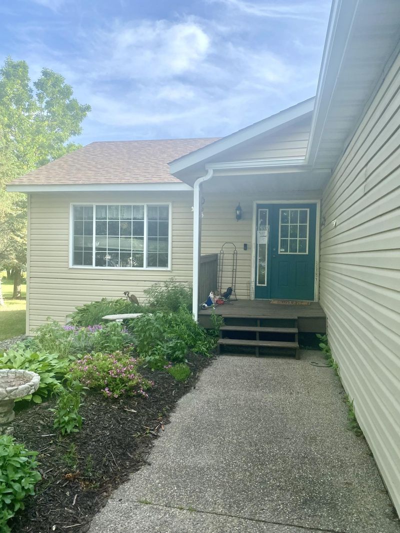 14548 Pine Ave, Little Falls, MN 56345