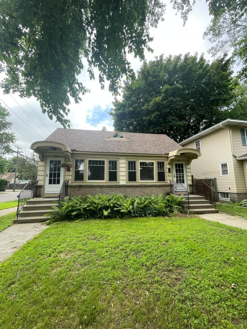 1282 Lafond Ave, Saint Paul, MN 55104