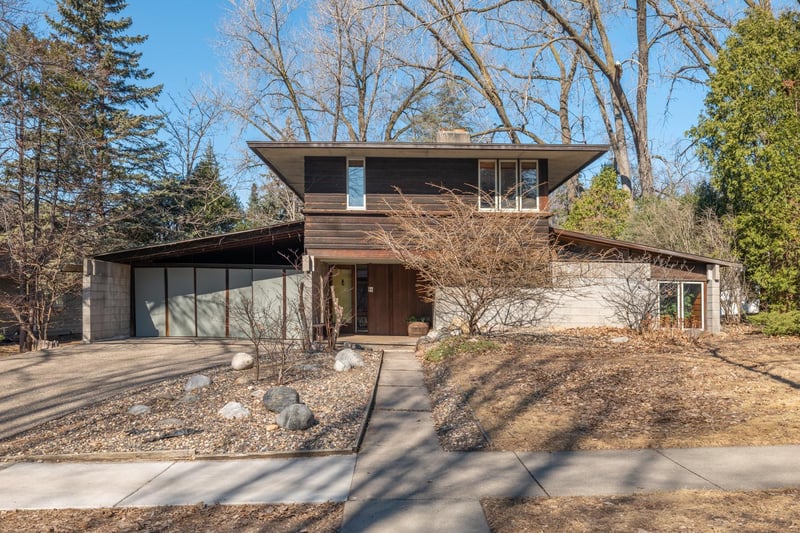 2123 Hoyt Ave W, Falcon Heights, MN 55108
