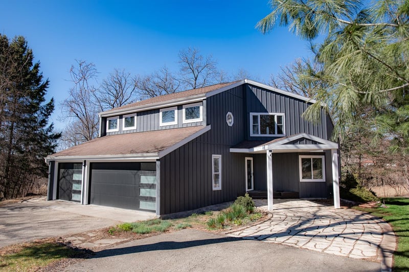 104 Kinder Rd, La Crescent, MN 55947