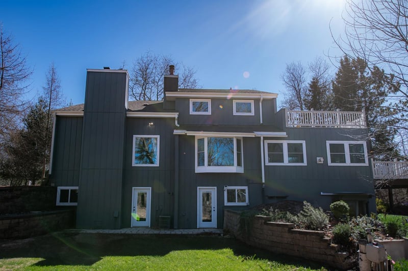 104 Kinder Rd, La Crescent, MN 55947