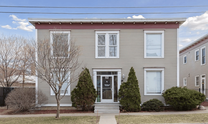 52 Douglas St, Saint Paul, MN 55102