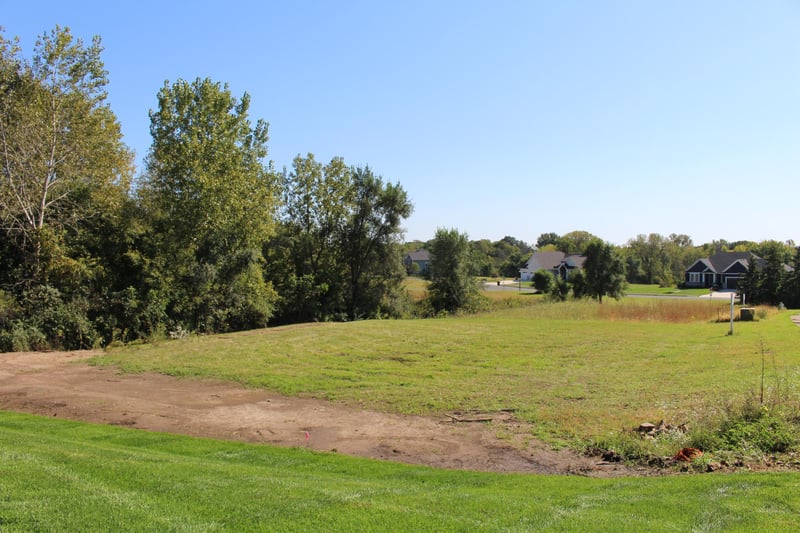 2725 General Sieben Dr, Hastings, MN 55033