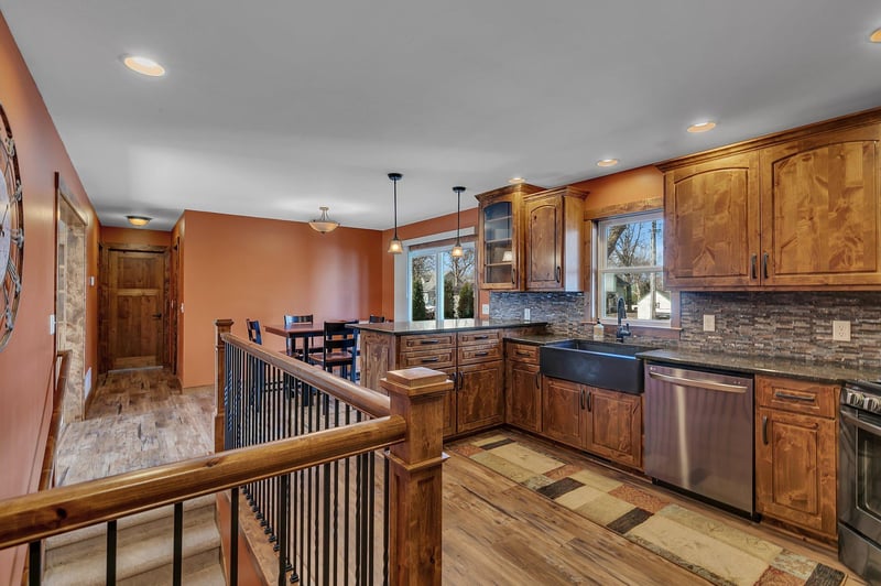 244 8th Ave S, Brownton, MN 55312