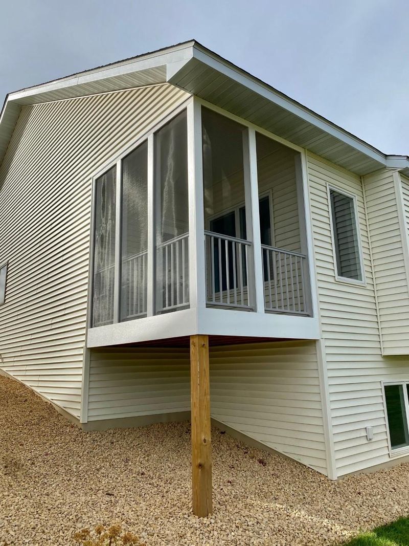 1072 36th St W, Hastings, MN 55033