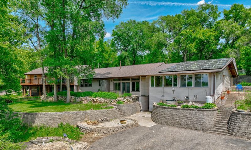 1045 Oakgreen Ave N, Stillwater, MN 55082
