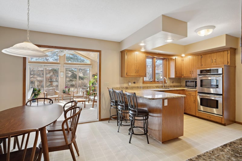 1560 Trollhagen Dr, Fridley, MN 55421