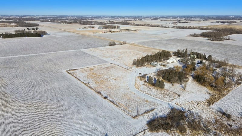 xxx 30th St, Mayer, MN 55360