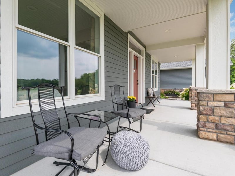 5180 Yvette St, Loretto, MN 55357