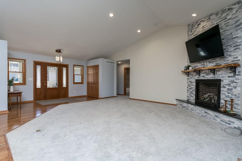 48320 Prairie Cove Rd, Kasota, MN 56050