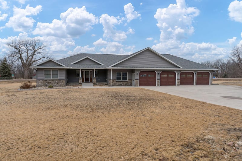 48320 Prairie Cove Rd, Kasota, MN 56050