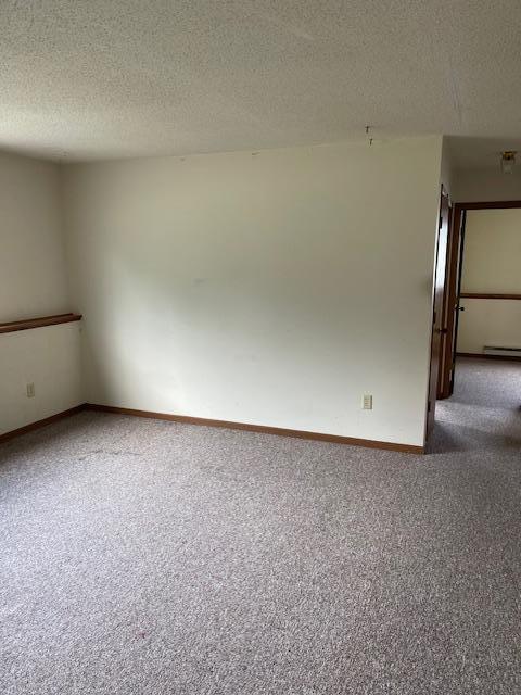 1402 Division St W, Faribault, MN 55021