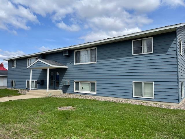 1402 Division St W, Faribault, MN 55021