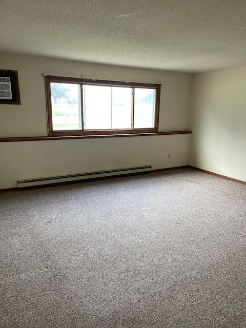 1402 Division St W, Faribault, MN 55021