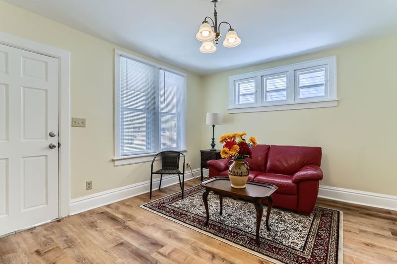 555 Blair Ave, Saint Paul, MN 55103