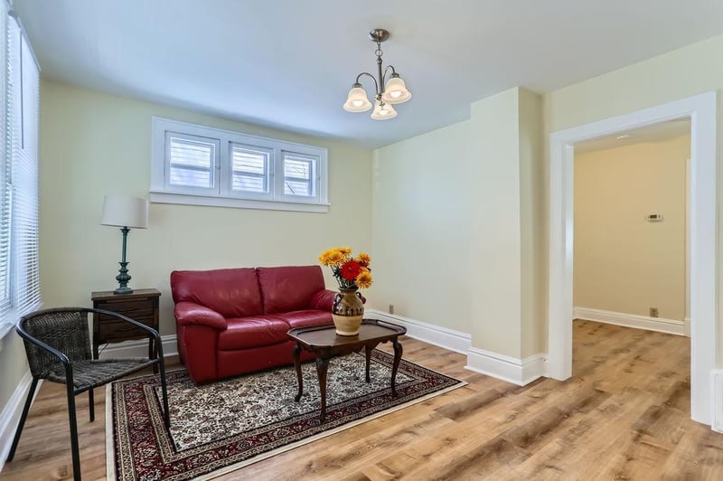 555 Blair Ave, Saint Paul, MN 55103