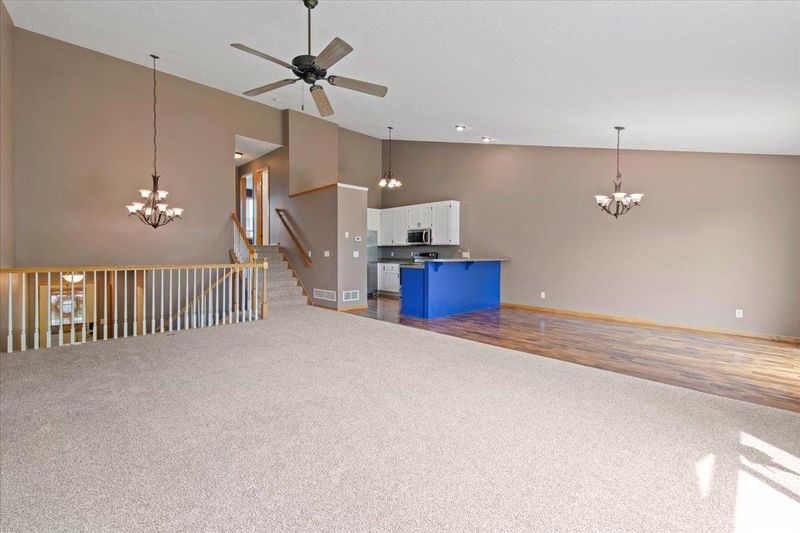 7627 Red Fox Trl, Rockford, MN 55373