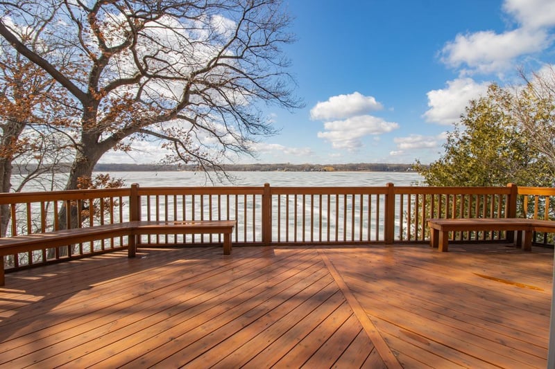 6549 Eagle Lake Dr, Osseo, MN 55369