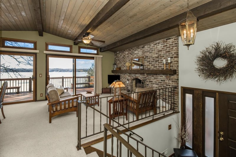 6549 Eagle Lake Dr, Osseo, MN 55369