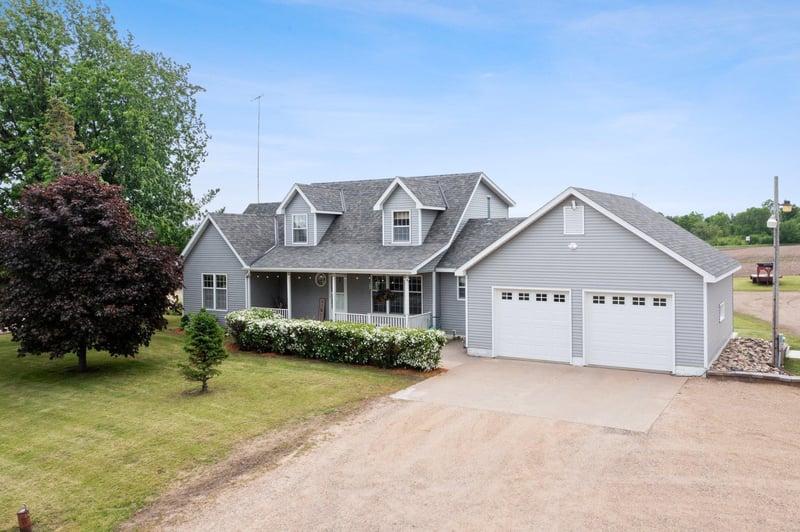 15861 County Road 17, Holdingford, MN 56340