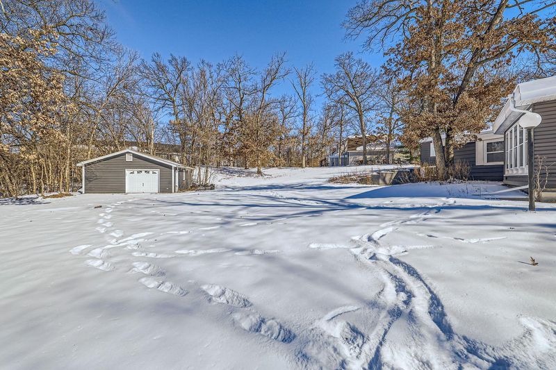 15650 Fish Point Rd SE, Prior Lake, MN 55372