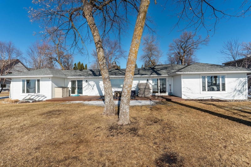 38248 Eldorado Beach Rd, Battle Lake, MN 56515