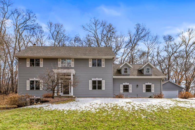 E4455 Pinewood Cir, Eleva, WI 54738