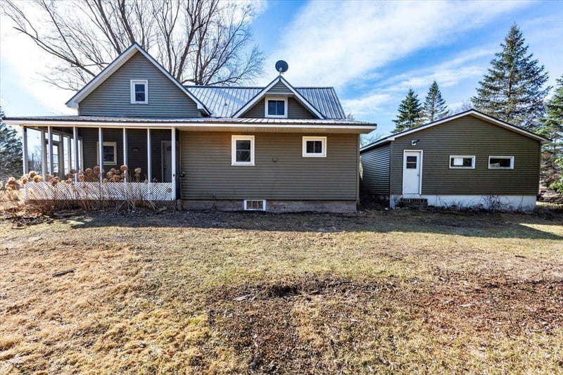 607 W Perkins St, Augusta, WI 54722